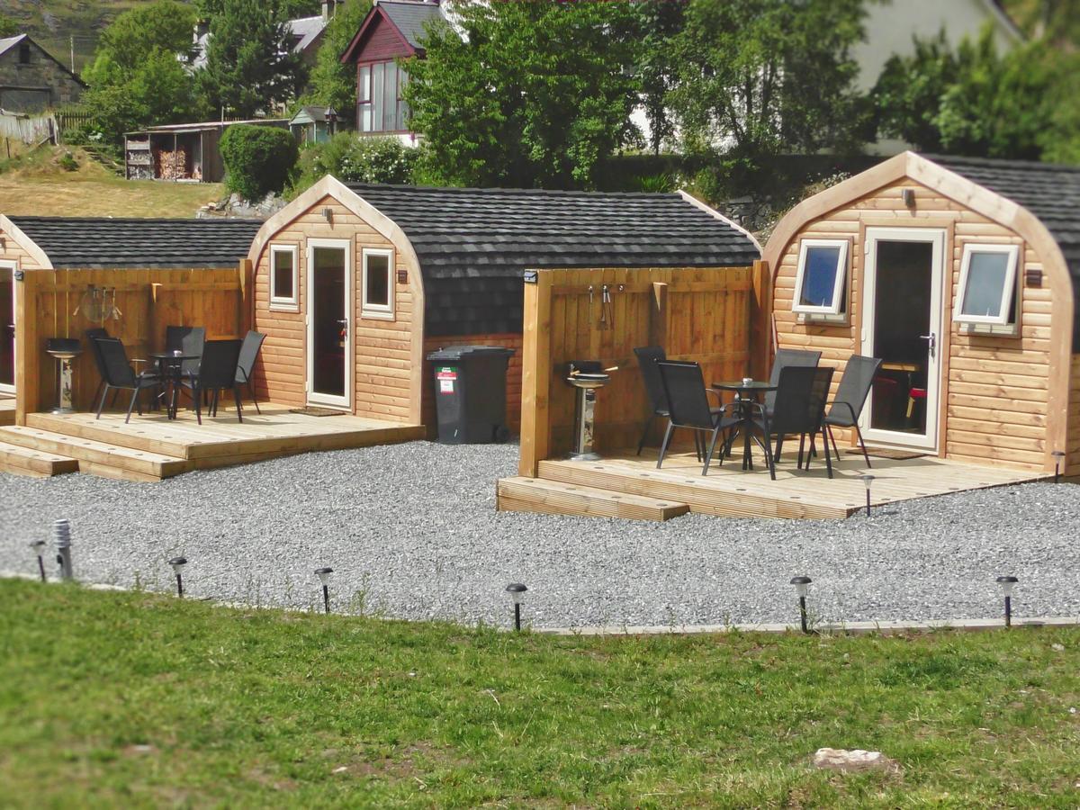 Family Garden Pod