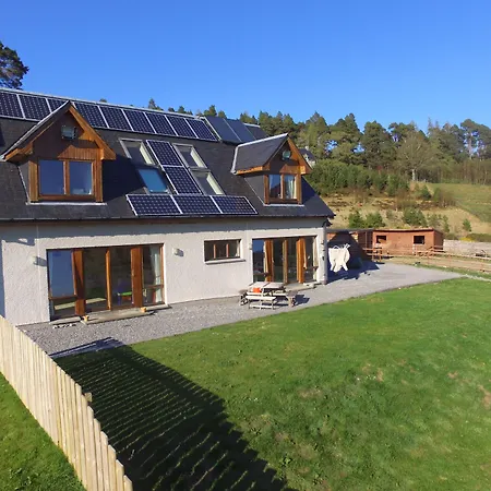 Laggan Luxury Highland Glamping-3